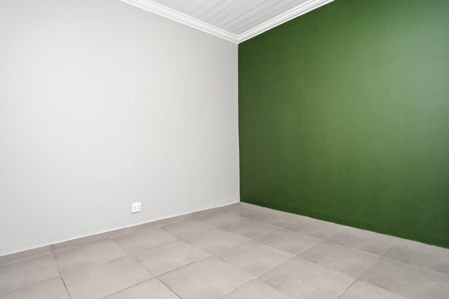 To Let 2 Bedroom Property for Rent in Salt River Western Cape